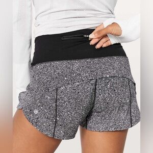 Lululemon Speed Up Short Hi-Rise 2.5"